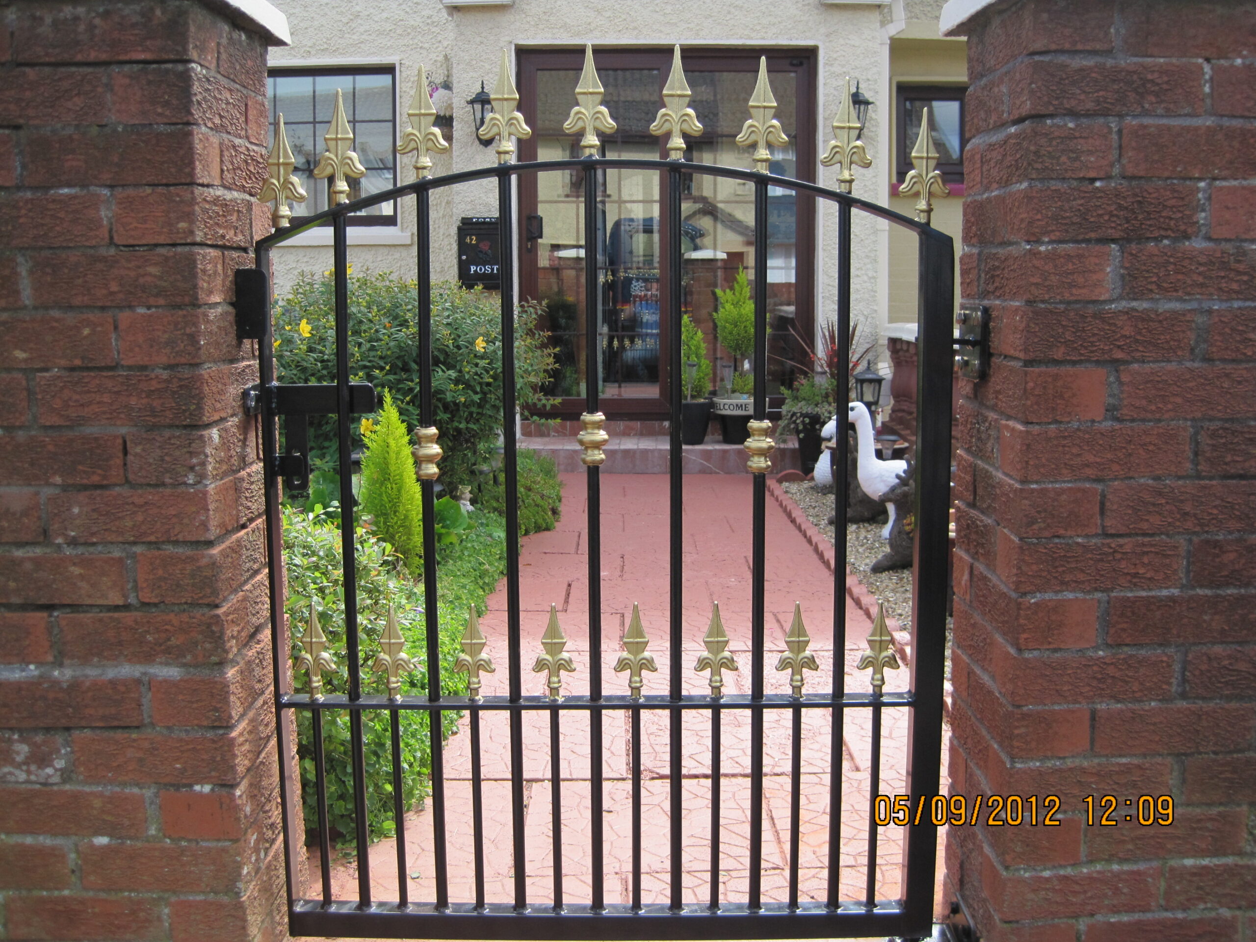 Wrought Iron Side WISG-31