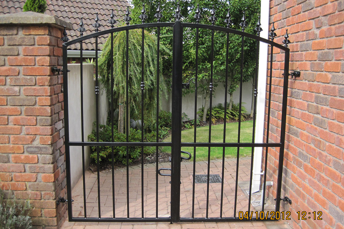 Wrought iron Side WISG-10
